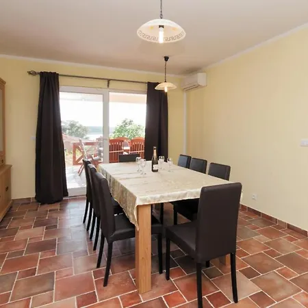 Davorka In - Haus Fuer 8 Personen