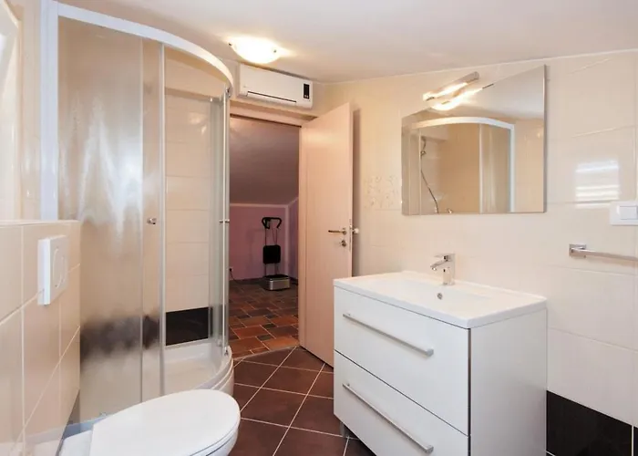 Davorka In - Haus Fuer 8 Personen Vilă